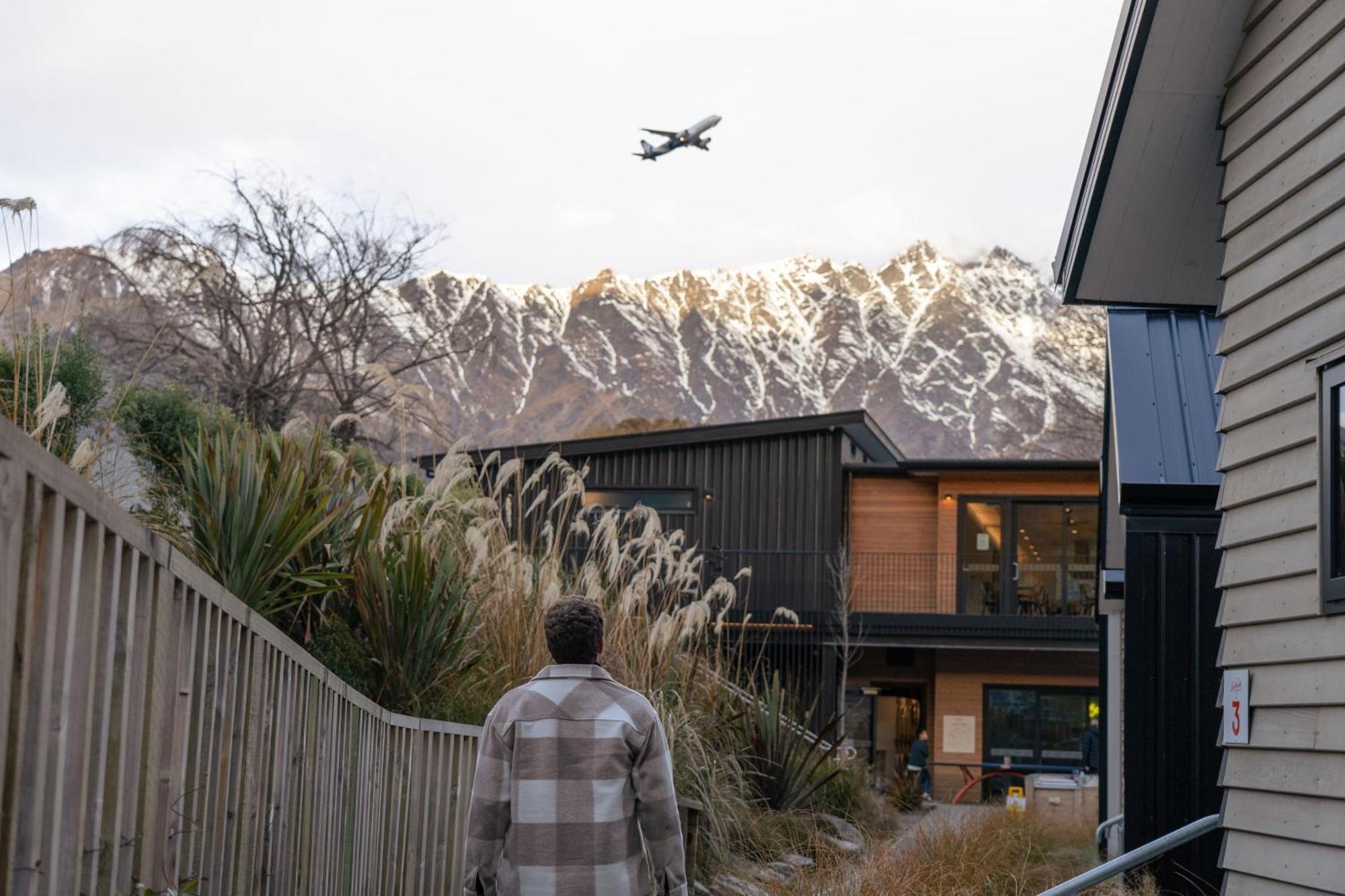 Driftaway Queenstown Hotel Exterior photo